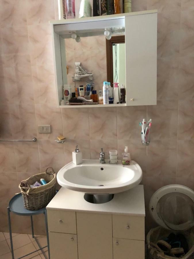 Appartamento Curato Con Giardino Marina Romea Bagian luar foto